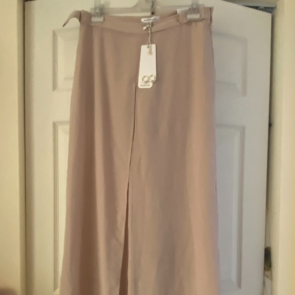 Waggon Paris elegant Pants-skirt  Brand new